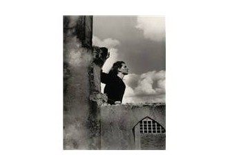 Fotoğraf Sanatçısı Clarence John Laughlin