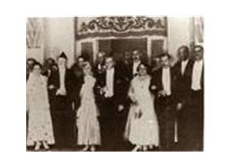 Mustafa Kemal'in mektuplardaki sevgilsi; Corinna