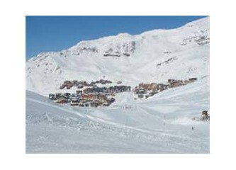 Val Thorens’de bulutların üstünden kaymak