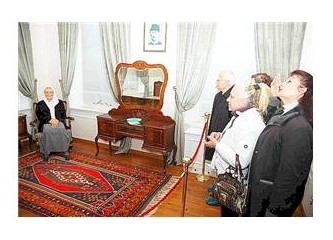 'Zübeyde Hanım', Köşk'te yerini aldı.