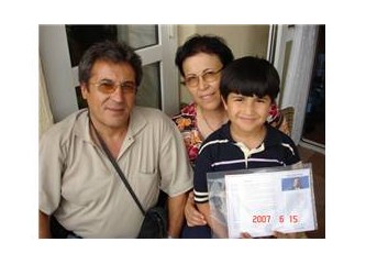 Elli elli yüz, karnemizi isteriz.