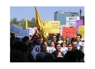 İşsiz öğretmenler Meb önündeydi bugün..