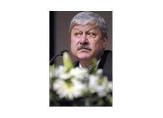 Prof. Dr. Mustafa Akaydın, CHP Antalya Büyükşehir Belediye Başkan adayı