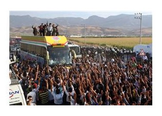 Şehitler şimdi öldü