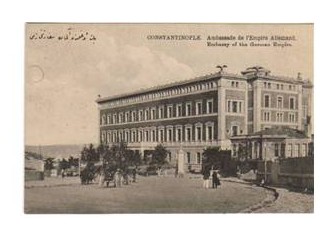Sanat evrensel… Sanatçı değil mi?