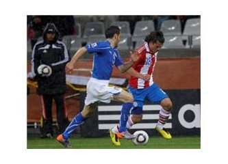 Sürpriz bir maç : İtalya 1-1 Paraguay