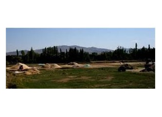Topak taşın kenarı
