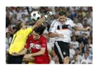 Almanya İngiltere'yi dağıttı 4-1