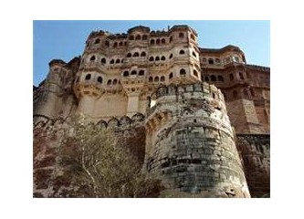 Sanat Hazineleri (Mehrangarh Kalesi)