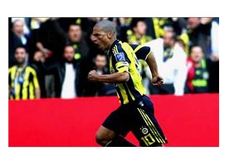 Kadıköy'de Sarı Kırmızı Gece