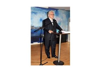 Yazar Bojidar Çipof'tan Sümela Manastırı'ndaki ayine "İşgal" benzetmesi (İHA ve AA)