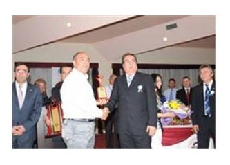 Mersin idman yurdu başkanı Kahramanlı'ya ödül...