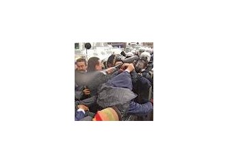 Kanun çıktı, memur ve emeklilerinin alacağı zam 1 ay daha ötelendi
