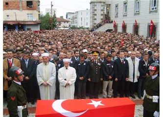 Biz Ne Kadar Sabırlı Bir Milletiz