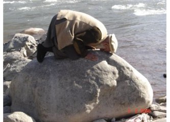 Mukaddese hürmet medeni bir seviyedir