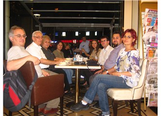 Halis Kurtça Kültür Merkezi Konseri sonrası Dostlarımızla toplandık.