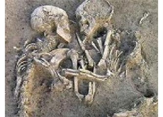 Gençliğimsin - arkeolojik dilde buluntu -