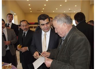Buram buram Tarih kokan gazeteci...