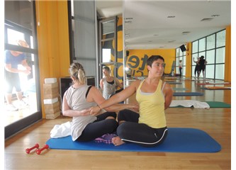 Yin yogasaj!