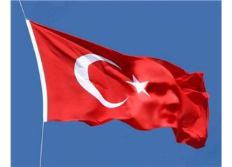 Bayrağımız Yükseklerde Yakışır