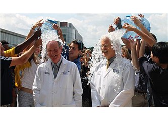 Buzlu kova mücadelesi ''Ice Bucket Challenge ''