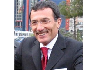 Köy Kahvesindeki Yabancı