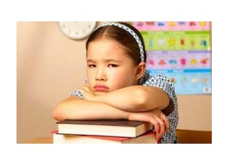 Pedagog Sevil Yavuz aileleri uyarıyor: Mutluluk okul başarısından daha önemli!