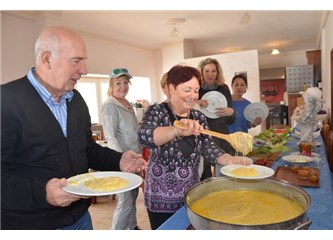 Bodrum Kemancı'da 'Kuymaklı'' kahvaltı keyfi