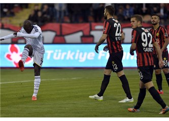 Fenerbahçe, 2 puan yitirmedi; maç fazlasıyla 2 puan önde...
