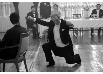 Atamın diz çöktüğü tek an vardı; "zeybek"