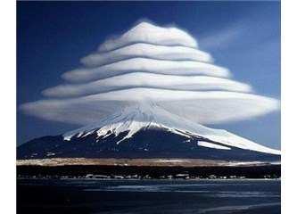 Undefined flying object = Tanımsız uçan nesne
