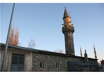 Pasinler'de bir köy