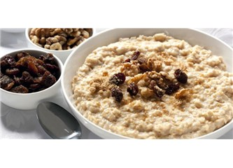 Diyet Tatlısı:Meyveli Yulaflı Tatlı