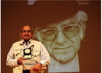 Şair Atilla İlhan muhteşem bir törenle anıldı ama, sahildeki perişanlığını gören olmadı.