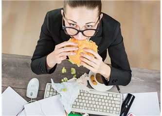 İş Hayatında Sağlıklı Beslenmenin Püf Noktaları