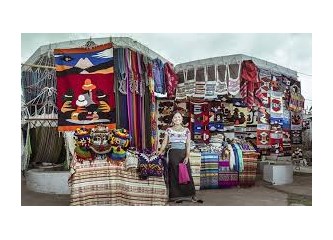 İkinci Gün, “Abla” Grubu ve Diğer Katılımcılar Ekvador’da, Otavalo ile Papallacta’ya Giderler