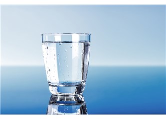 Renkli Doğal Kaynak Suyu