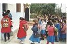 Okullar açıldı bugün... Hem sevindik, hem üzüldük...