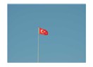 Tepedeki bayrak direğinde bayrağımız yoktu
