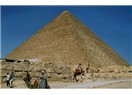 Keops Piramidi' nin bilinmeyenleri ...