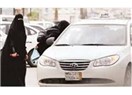 Suudi kadınlar araba kullanmak istiyorlar