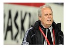 Mustafa Denizli'nin yeni ve etkili taktiği