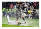 İnönü’de futbol topunun suyla dansı: BJK: 2 - Bursaspor:3