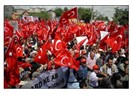 Güç kazanmanın yolunu sorgulamak gerek