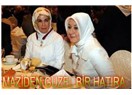 Resepsiyonda hanımefendiler…