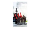 En büyük bayram, "bayrak" festivaline dönüştü