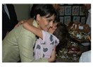 Mersin Valisi Aksoy ve Eşi Hülya Aksoy, bayramda çocukları sevindirdiler...