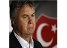 Türkiye 1, Azerbaycan 0; Almanya sayesinde playoff'a kaldık, Hiddink ile nereye kadar?