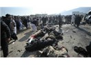 Afganistan'da Aşure Günü kana bulandı