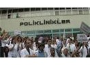Doktorlar ve diğer sağlık çalışanları eylemleri ile halka ne anlattı.